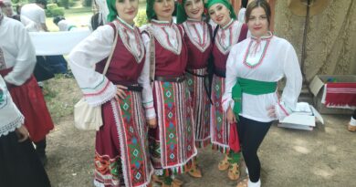 Празникът на слънцето, билките и водата стана незабравим  с гости и участници от региона и от Украйна