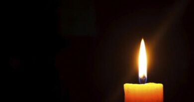 Напусна ни видният творец и общественик Слави Славов