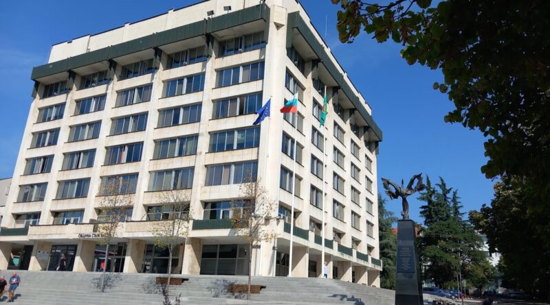 Реконструкция на общински път затваря за движение северната му лента 