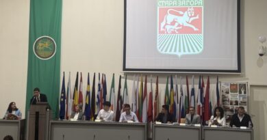 Търси се новият млад омбудсман на Стара Загора сред будните и активни ученици от 10-и и 11-и клас Търси се новият млад омбудсман на Стара Загора сред будните и активни ученици от 10-и и 11-и клас