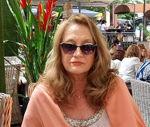 Честита красива, мъдра, благословена кръгла годишнина на Таня Михайлова, дългогодишен читалищен деятел