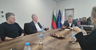 Проф. Мирослав Карабалиев се срещна с представители на СНЦ „Клуб на работодателя“- Стара Загора