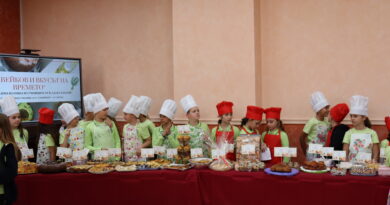 С изложба започнаха Славейковите дни  във Второ ОУ „П. Р. Славейков“ в Стара Загора