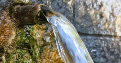 Зимен Кръстовден на 5 януари: Традиции, обичаи и край на „мръсните дни“