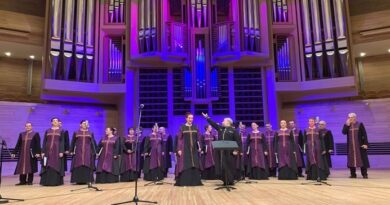 Представителен хор „Св. ап. Карп“ при Старозагорска света митрополия  и тази година ще участва в   XXI Международен фестивал на православната музика „Св. Богородица – Достойно есть“