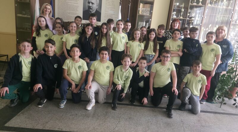 Във 2 ОУ“П.Р.Славейков“ приключи успешно изпълнението на дейностите по Националната програма „Ученически олимпиади и състезания
