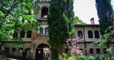 В Казанлък, на третата неделя след Възкресение Христово, представят книгата „ Щрихи от живота на Казанлъшкия девически манастир „Св. Въведение Богородично”