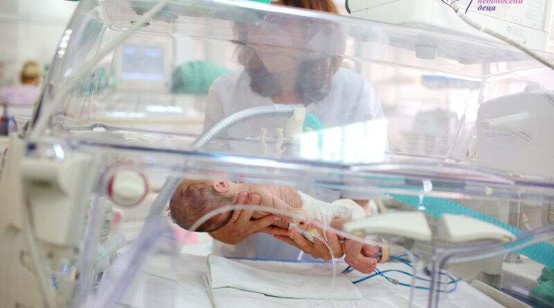 Отвъд тежката диагноза: Обучение поставя на дневен ред необходимостта от подкрепяща комуникация в неонатологичните отделения