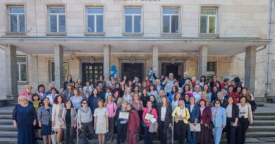 Тържествен педагогически съвет събра всички поколения учители на ГПЧЕ „Ромен Ролан“