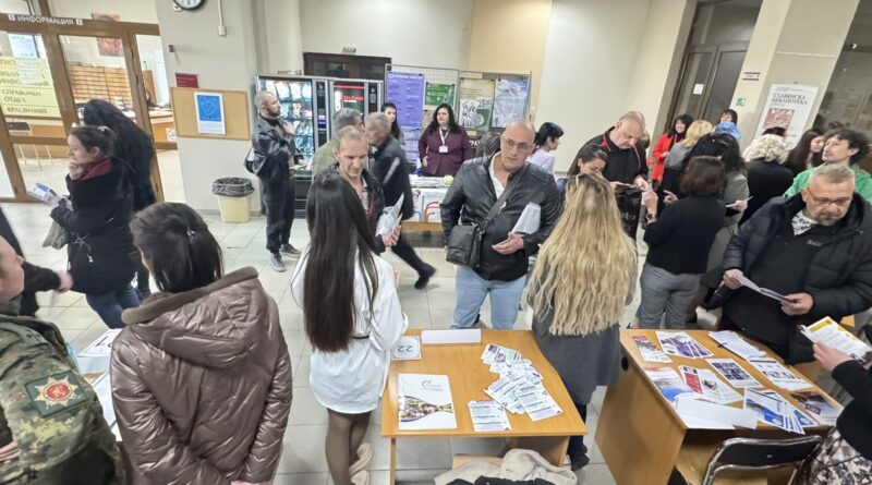 Отдел „Инвестиции, енергийна ефективност и зелен преход“ се включи в трудова борса в Стара Загора