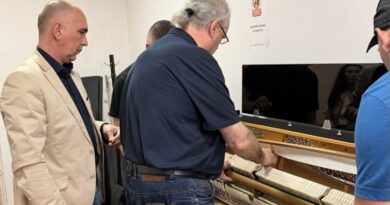 С нови пиана се обогати  Старозагорската опера