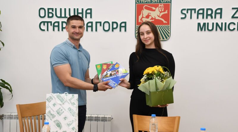 Стара Загора посрещна олимпийската шампионка Стефани Кирякова за юбилейното издание на турнира „Фея под липите“