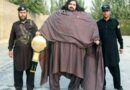 Най-дебелият мъж в света си търси булка