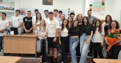 Премиера на филма за даскал Атанас Иванов се проведе в СУ „Иван Вазов“ Стара Загора