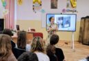 Ученици от СУ „Иван Вазов“ се срещнаха с изтъкнат изкуствовед и писател