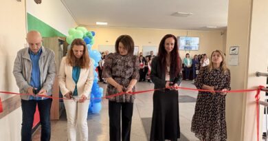 Модерен STEM център и високотехнологични класни стаи бяха открити в ПГЕ „Джон Атанасов“