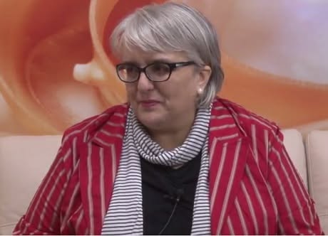Честитката на Снежа Маринова, оригинална както винаги!