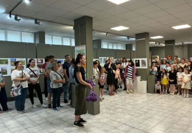Годишната изложба на школите към ЦПЛР събра талант, вдъхновение и детско творчество Годишната изложба на школите към ЦПЛР събра талант, вдъхновение и детско творчество