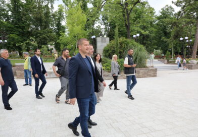 Парк „Пети октомври“ е отворен за посетители