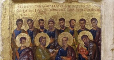 Православната църква почита днес свети апостоли и дякони Прохор, Никанор, Тимон и Пармен.