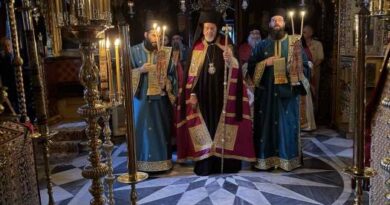 На Света Гора отбелязаха 1400 години от първото изпяване на Акатиста към св. Богородица