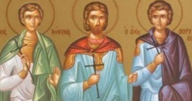 Църквата почита днес паметта на Св. мчци Трофим, Саватий и Доримедонт.