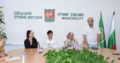 Община Стара Загора посрещна културните дейци Христо Златев и Мина Пеева