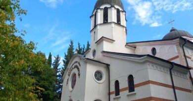 Близо 5 000 старозагорци празнуват имен ден днес