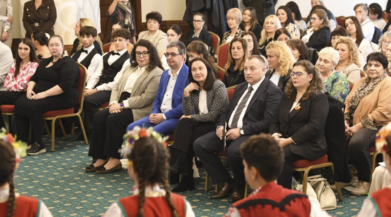 Стара Загора отбеляза 20 години приобщаващо образование с професионален форум Стара Загора отбеляза 20 години приобщаващо образование с професионален форум